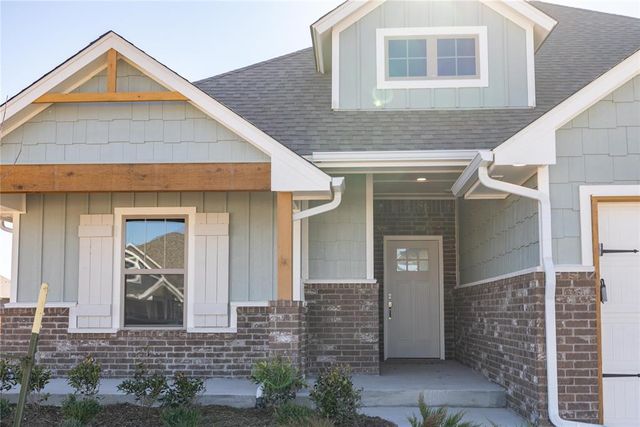 2304 NW 171st Street, Edmond, OK 73012