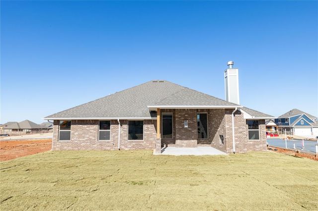 2304 NW 171st Street, Edmond, OK 73012