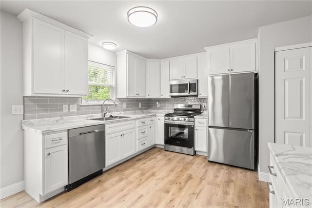 215 Gran Vista Drive, Festus, MO 63028
