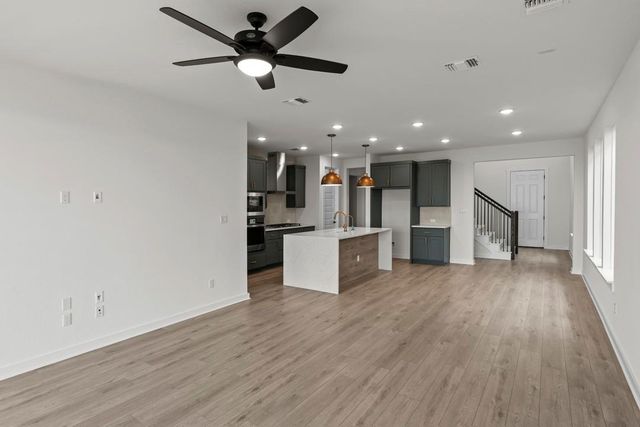 208 High Valley Drive, Liberty Hill, TX 78642