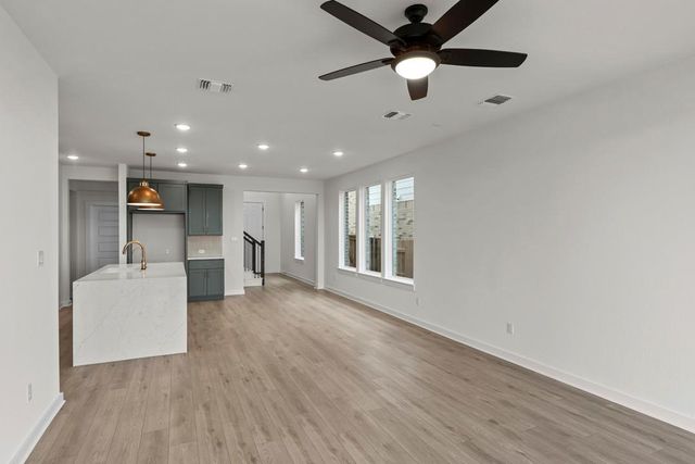 208 High Valley Drive, Liberty Hill, TX 78642