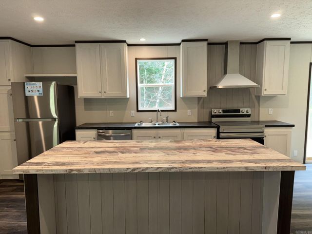 137 Parkshores circle, Hot Springs, AR 71901