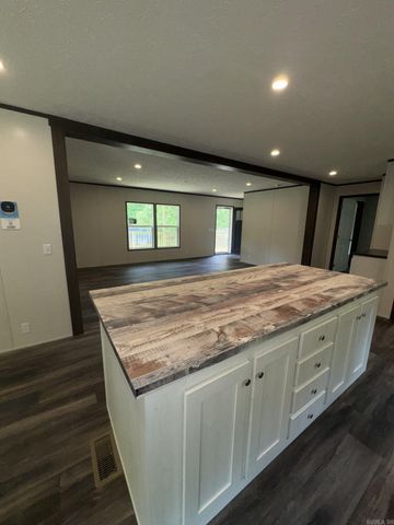 137 Parkshores circle, Hot Springs, AR 71901