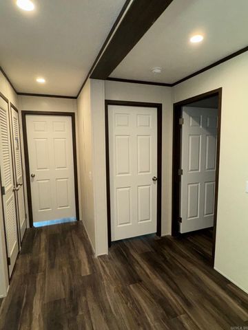 137 Parkshores circle, Hot Springs, AR 71901