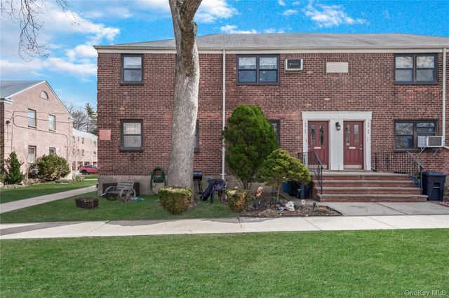 19947 22nd Avenue UPPER, Whitestone, NY 11357