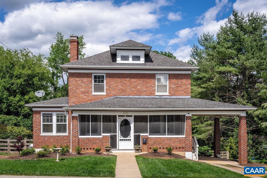 803 ALLEGHANY AVE, Staunton, VA 24401
