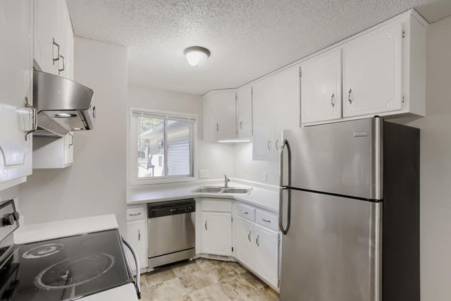11345 Ibis Street NW, Coon Rapids, MN 55433