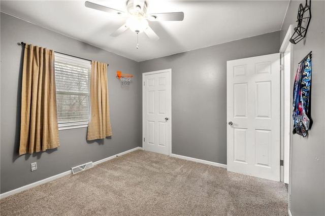 117 Meadow Lane, Warrensburg, MO 64093