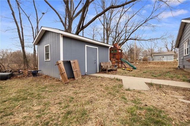 117 Meadow Lane, Warrensburg, MO 64093