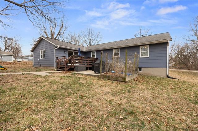 117 Meadow Lane, Warrensburg, MO 64093