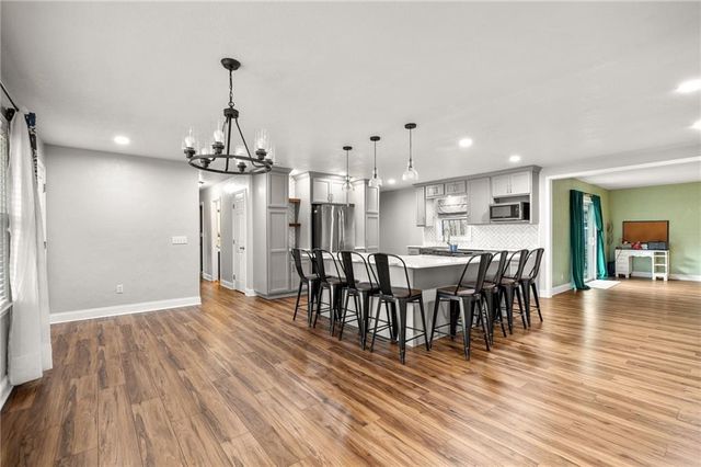 117 Meadow Lane, Warrensburg, MO 64093