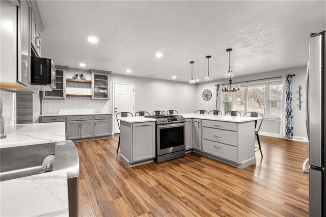 117 Meadow Lane, Warrensburg, MO 64093