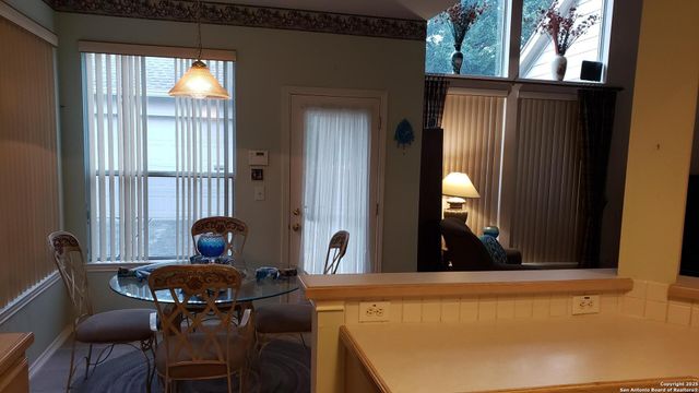 8403 Old Stone Gate, San Antonio, TX 78249