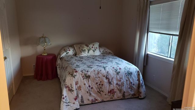 8403 Old Stone Gate, San Antonio, TX 78249