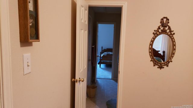 8403 Old Stone Gate, San Antonio, TX 78249