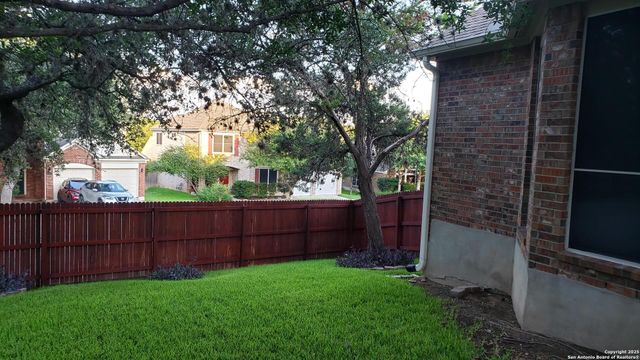 8403 Old Stone Gate, San Antonio, TX 78249