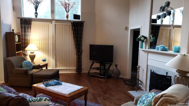 8403 Old Stone Gate, San Antonio, TX 78249