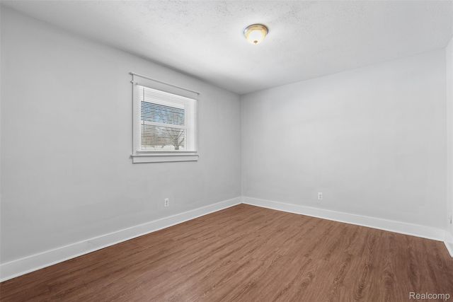 4403 Crooks Road, Royal Oak, MI 48073