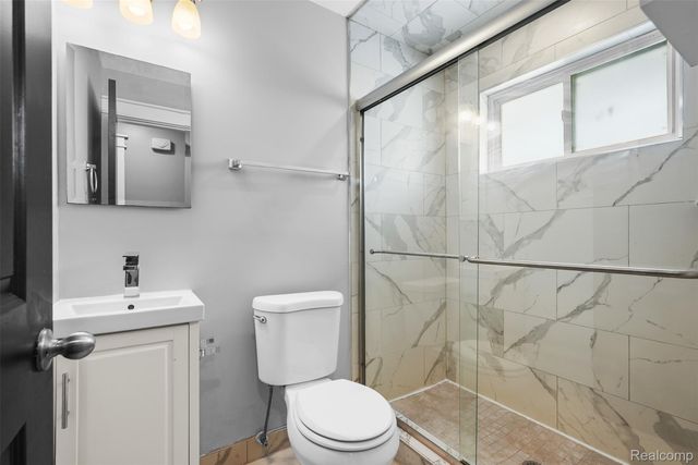 4403 Crooks Road, Royal Oak, MI 48073