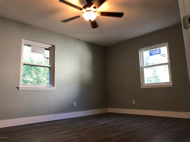 2132 BAY Road, Neptune Beach, FL 32266