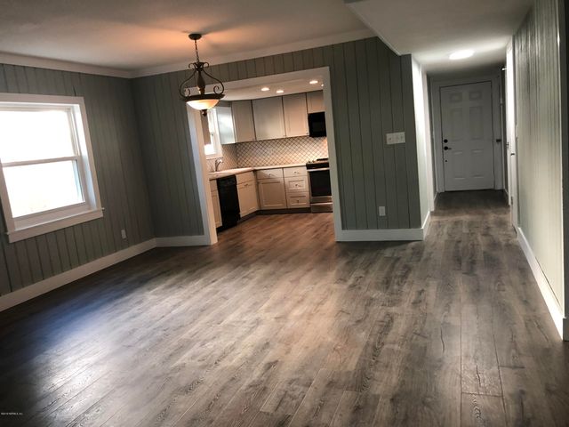 2132 BAY Road, Neptune Beach, FL 32266