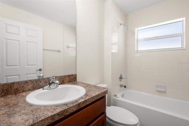1550 BLOSSOM BAYOU CIRCLE, Ruskin, FL 33570