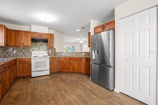 1550 BLOSSOM BAYOU CIRCLE, Ruskin, FL 33570
