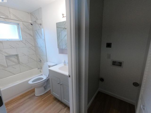 720 Foothill Blvd, Oakland, CA 94606