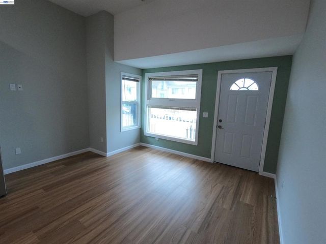 720 Foothill Blvd, Oakland, CA 94606