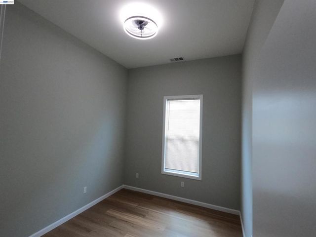 720 Foothill Blvd, Oakland, CA 94606