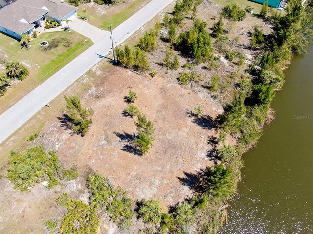 10628 Poughkeepsie, Port Charlotte, FL 33981
