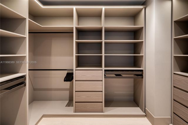 571 GLENRIDGE RD, Key Biscayne, FL 33149