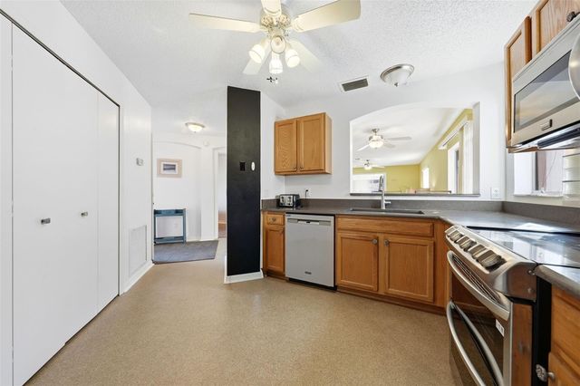 741 HERNANDEZ DRIVE, The Villages, FL 32159