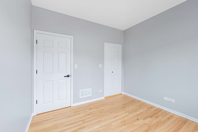 3154 N Oleander Avenue 2C, Chicago, IL 60707
