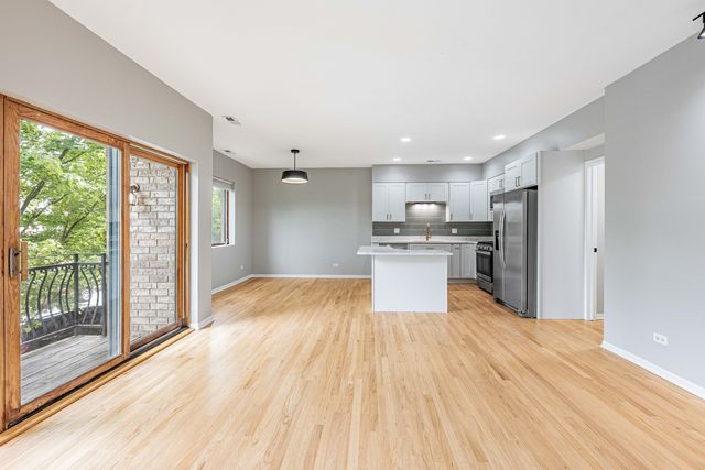 3154 N Oleander Avenue 2C, Chicago, IL 60707