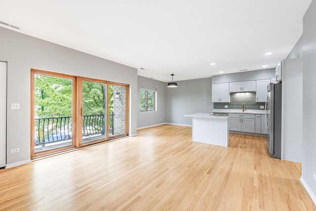 3154 N Oleander Avenue 2C, Chicago, IL 60707