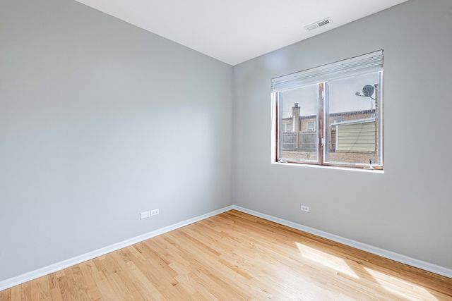 3154 N Oleander Avenue 2C, Chicago, IL 60707
