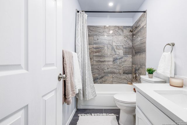 5703 Honeygold, San Antonio, TX 78222