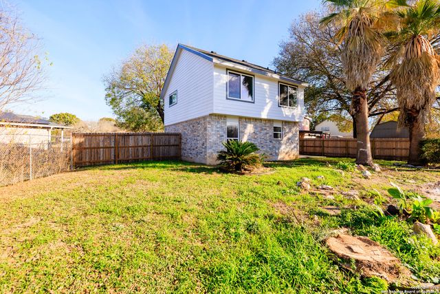 5703 Honeygold, San Antonio, TX 78222