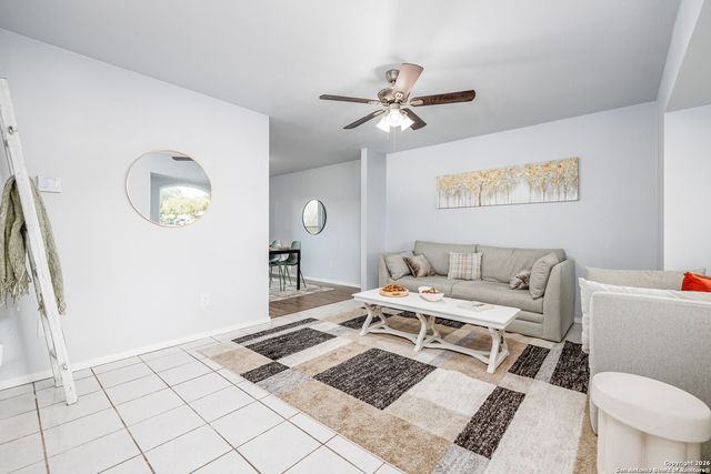 5703 Honeygold, San Antonio, TX 78222