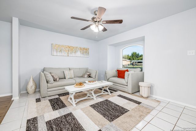 5703 Honeygold, San Antonio, TX 78222