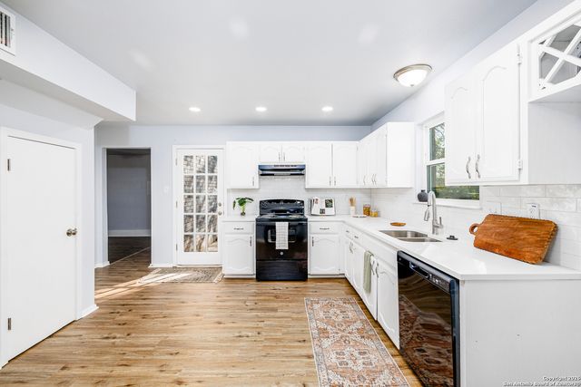 5703 Honeygold, San Antonio, TX 78222