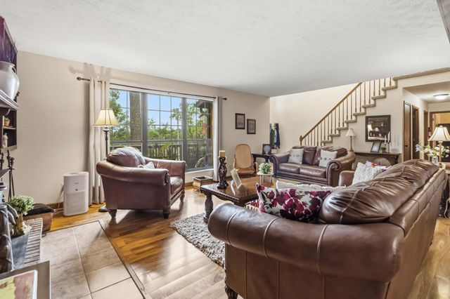230 Whispering Oaks Drive, Somerset, KY 42503