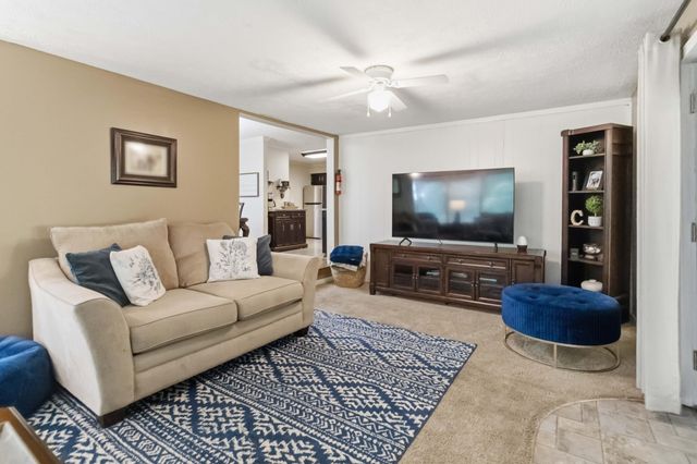 230 Whispering Oaks Drive, Somerset, KY 42503