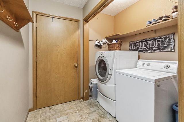 230 Whispering Oaks Drive, Somerset, KY 42503