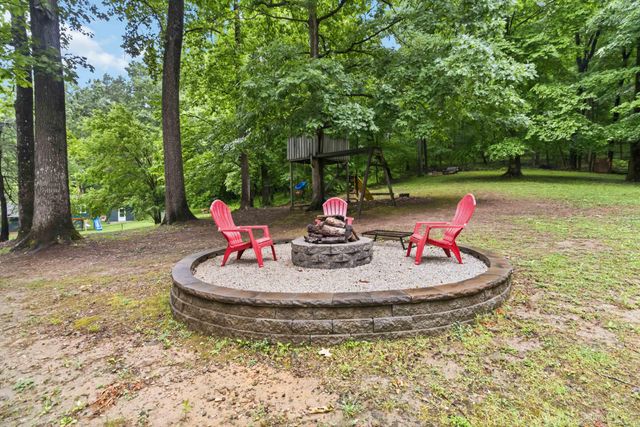 230 Whispering Oaks Drive, Somerset, KY 42503