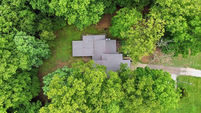 230 Whispering Oaks Drive, Somerset, KY 42503