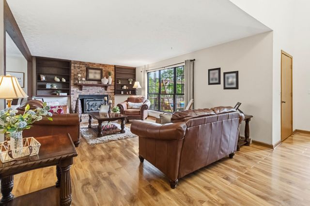 230 Whispering Oaks Drive, Somerset, KY 42503