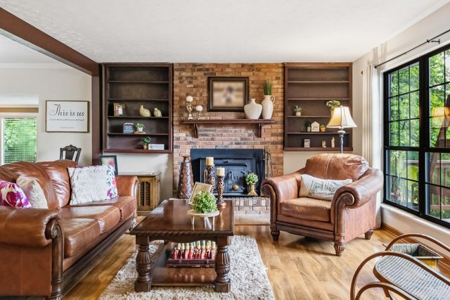 230 Whispering Oaks Drive, Somerset, KY 42503