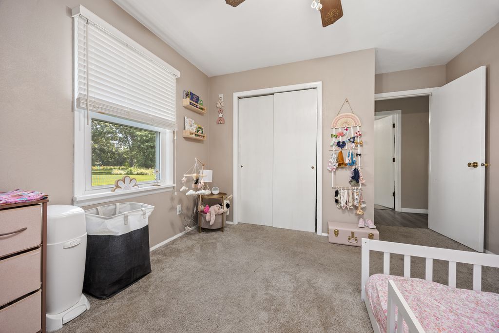 Image 28 of property listing at 21 Crestwood Lane, Centralia, IL 62801